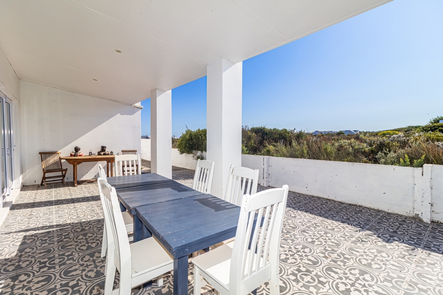 3 Bedroom Property for Sale in Grotto Bay Western Cape